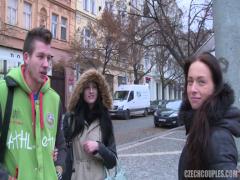 Improvised porn shoot with a young couple met on the street